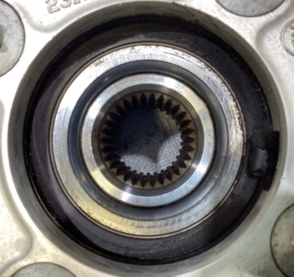2015-2020 F80 F82 F87 BMW M2 M3 M4 Driver Rear Knuckle Spindle / Hub/ 95K F8M06