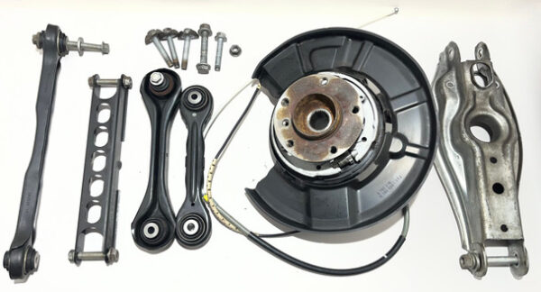 2008-2013 BMW 135i Passenger Rear Knee Spindle Wheel Hub & Control Arms / 70K B1013